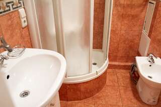 Апартаменты Apartment on Lvivska square Киев Апартаменты-студио-8